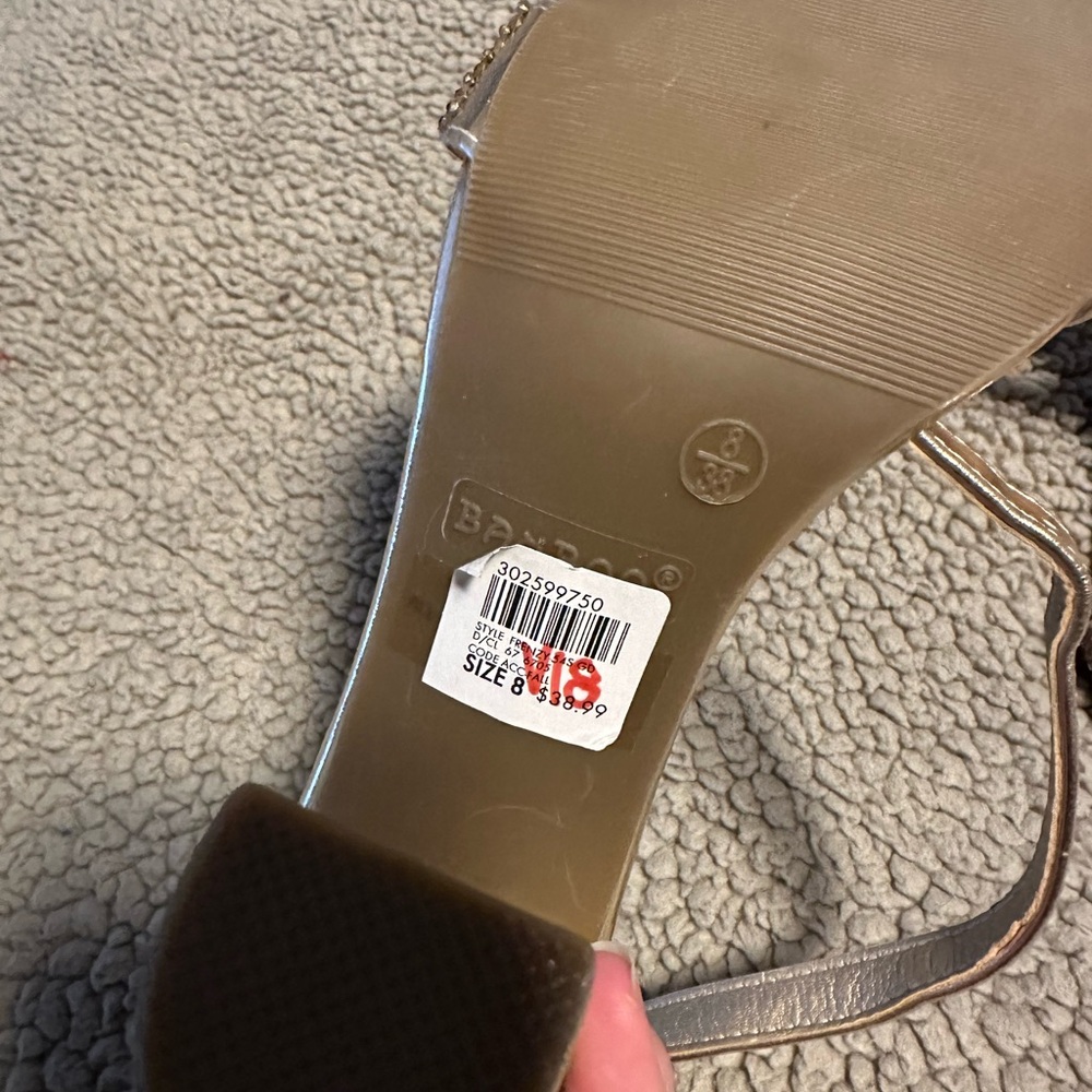 Bamboo Elegant Gold High Heels Size 8 - Picture 5 of 5
